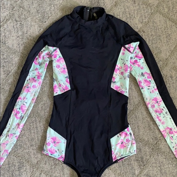 O'Neill Long Sleeve Rashguard Swimsuit - Picture 7 of 12